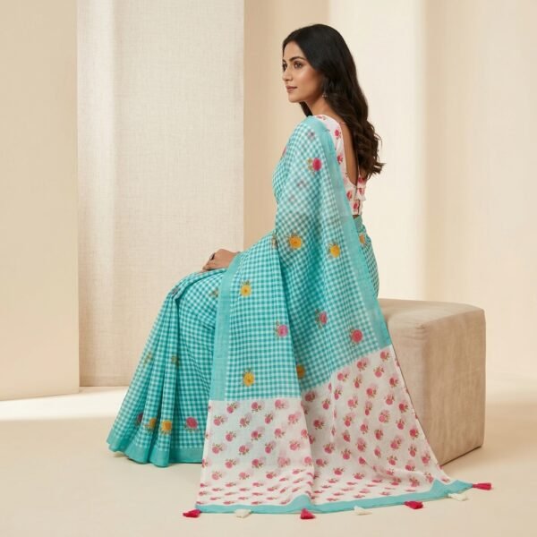 Turquoise Gingham Check printed Saree with Floral Motif print with blouse peice